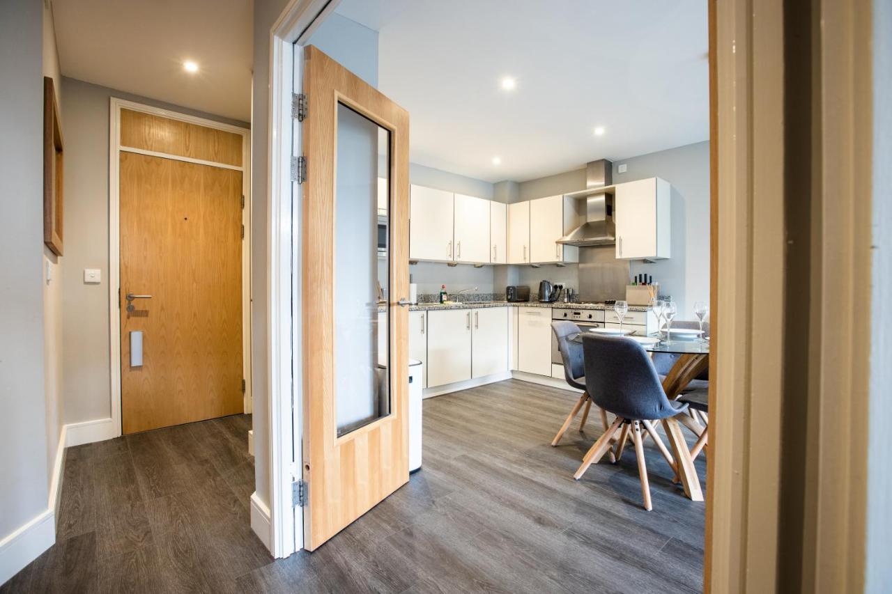 Urban Living'S - The Wren Beautiful City Centre Apartment With Parking Oxford Exterior photo